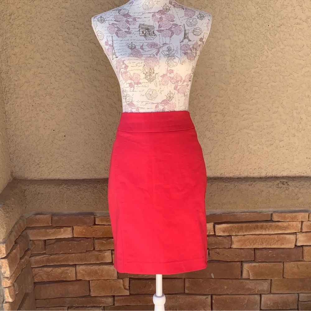 EUC H&M Fuchsia Pink Mini Pencil Skirt Sz 10 – Sleek
